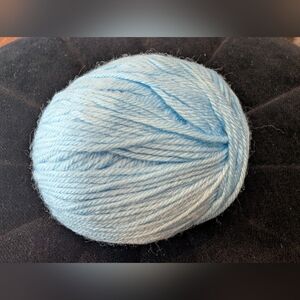 yarn soft blue, 137 g. Vintage quality yarn